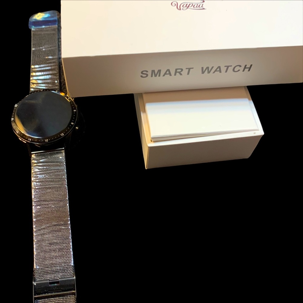 NWT Vapaa Men’s Smartwatch